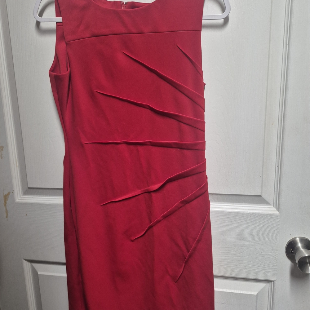Elegant Red Sleeveless Dress